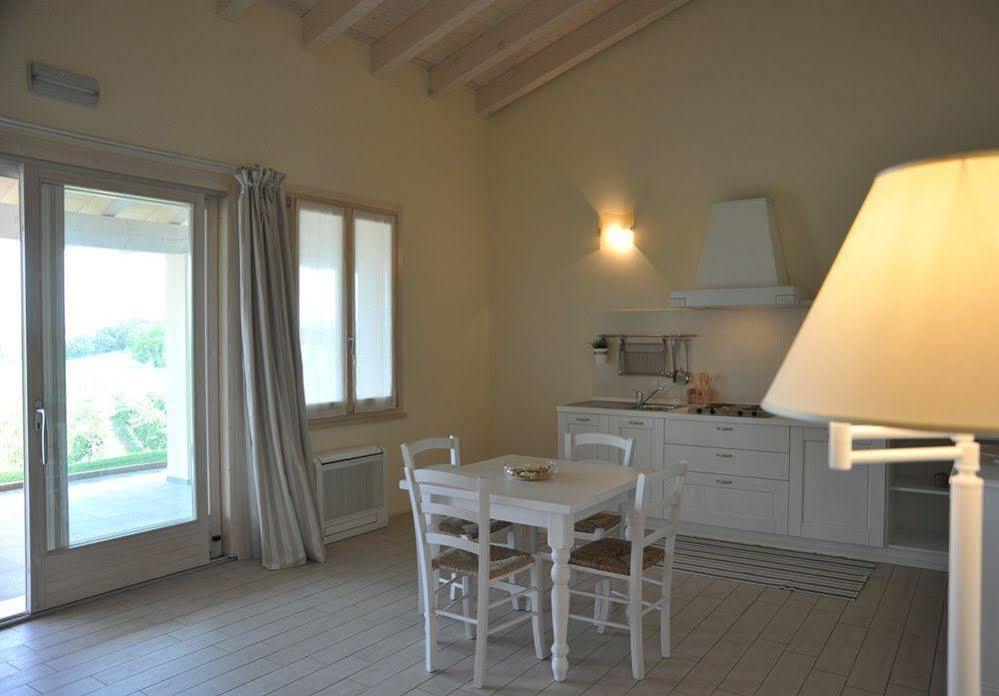 Agriturismo Colle Dei Pivi Понти-суль-Минчо Экстерьер фото