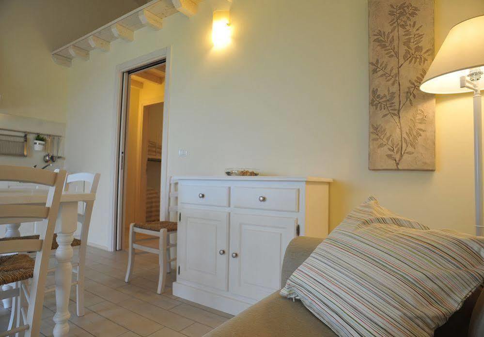 Agriturismo Colle Dei Pivi Понти-суль-Минчо Экстерьер фото