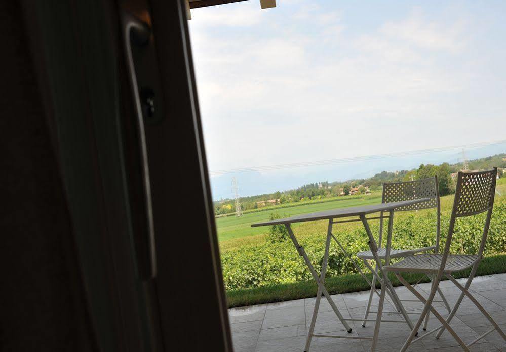 Agriturismo Colle Dei Pivi Понти-суль-Минчо Экстерьер фото